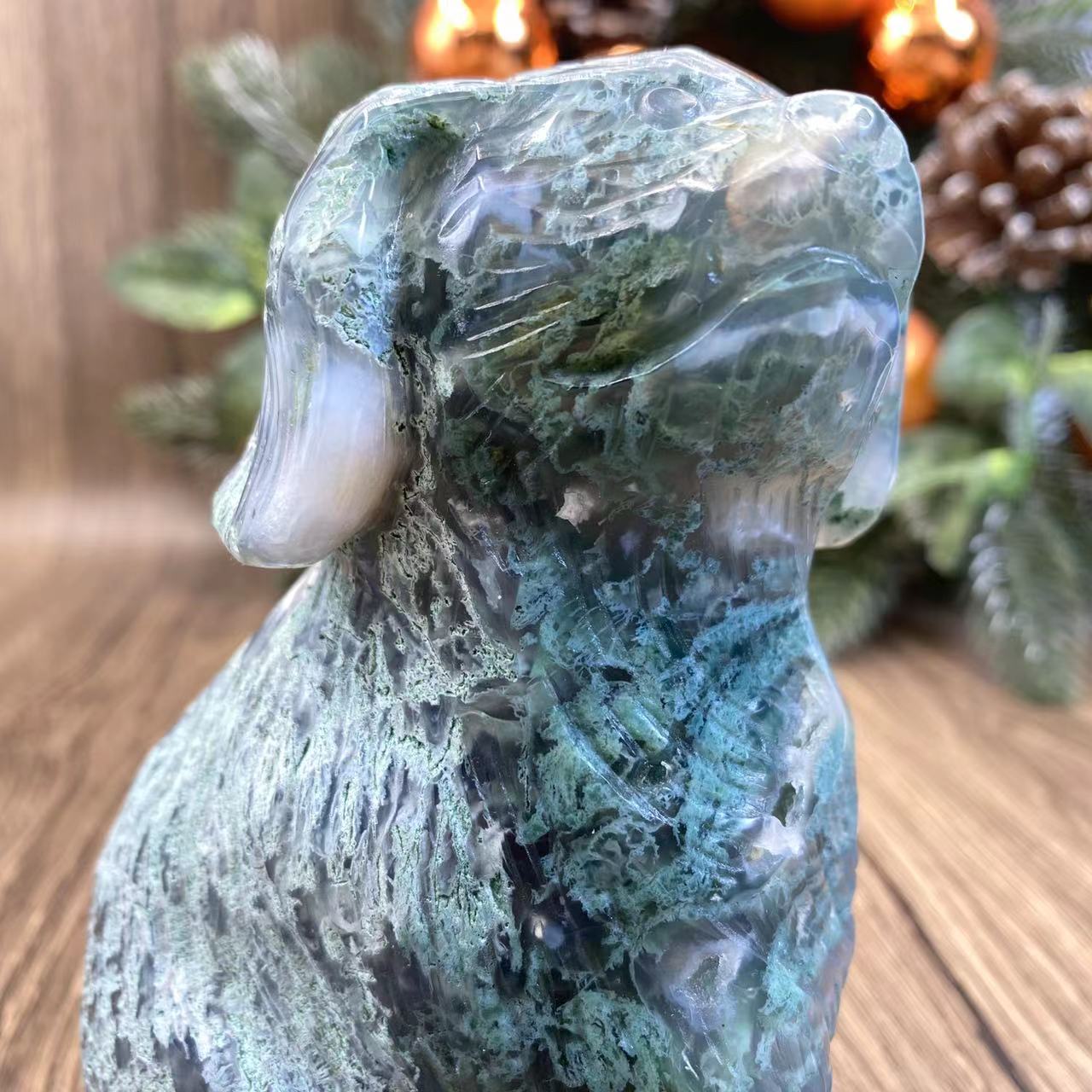 -天然苔アガタ犬 9*6*13cm 1.7ポンド