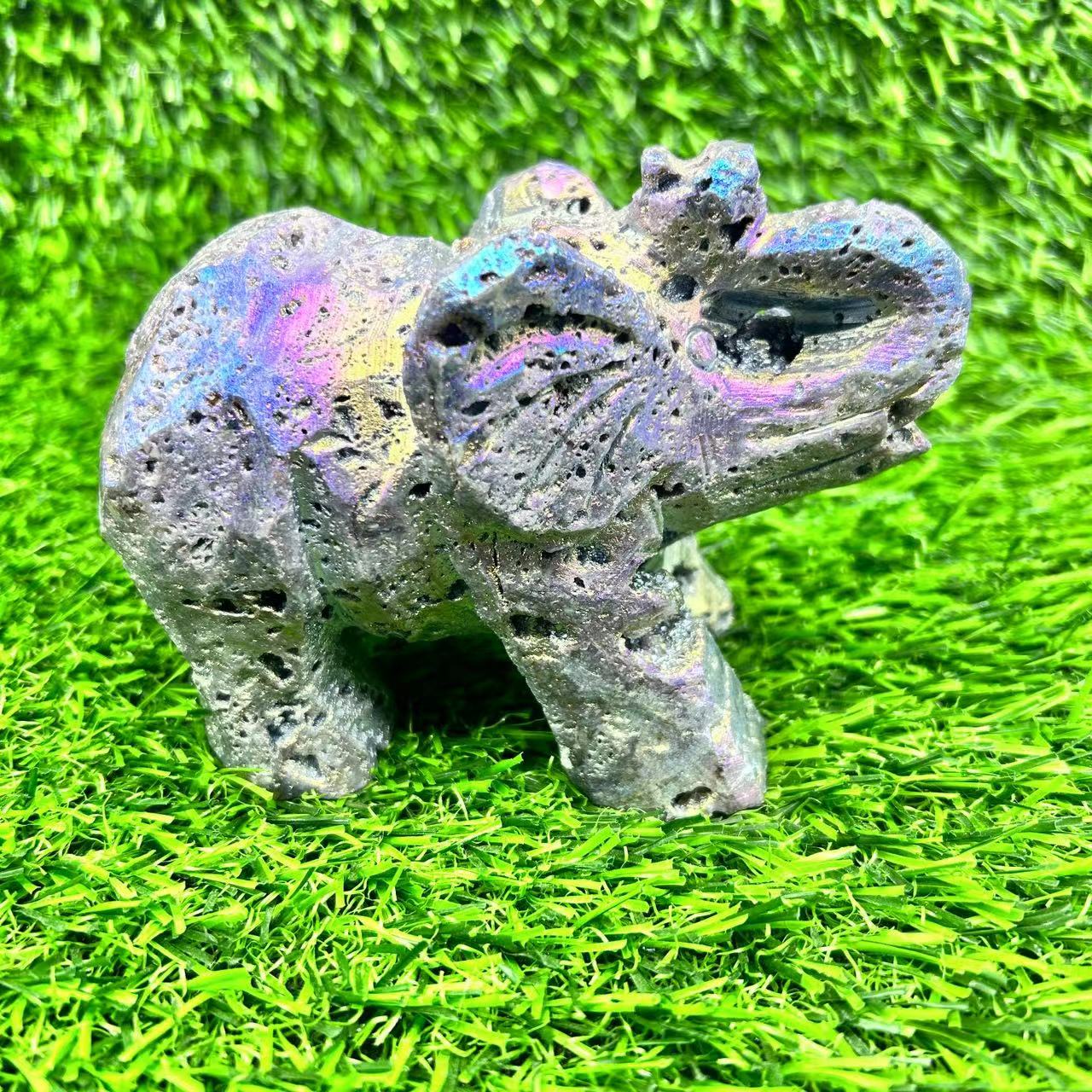 注目词汇 10/5000 传统翻訳モデル 通用场景 塗装閃亜鉛鉱の象の彫刻