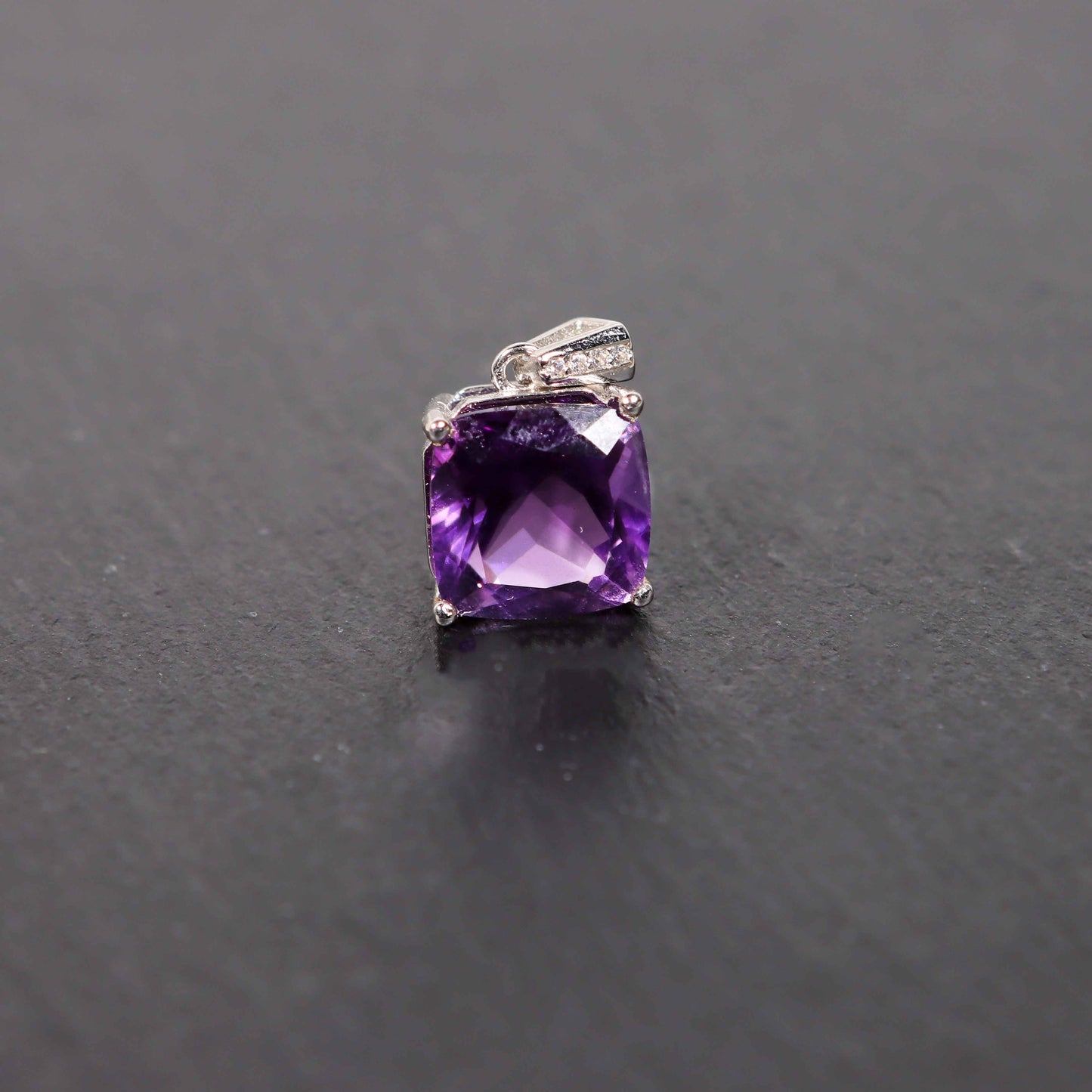 Pendant#3