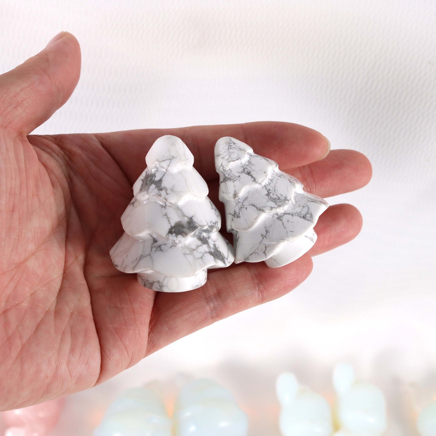 Howlite sculpture#3