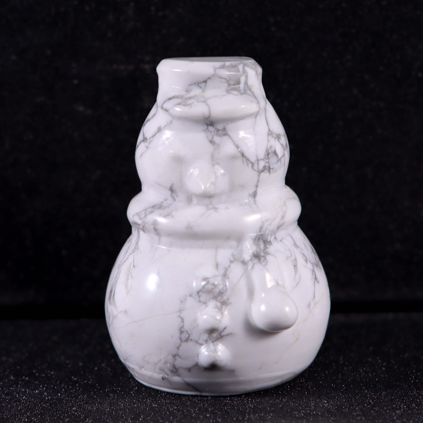 Howlite sculpture#2