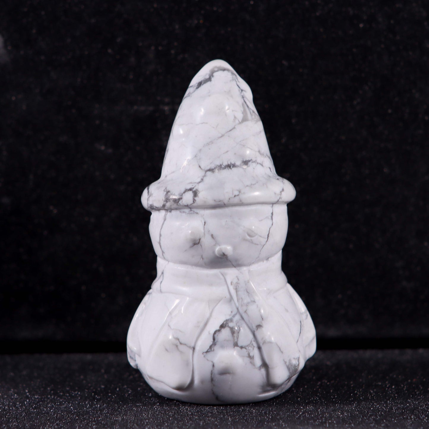 Howlite sculpture#4