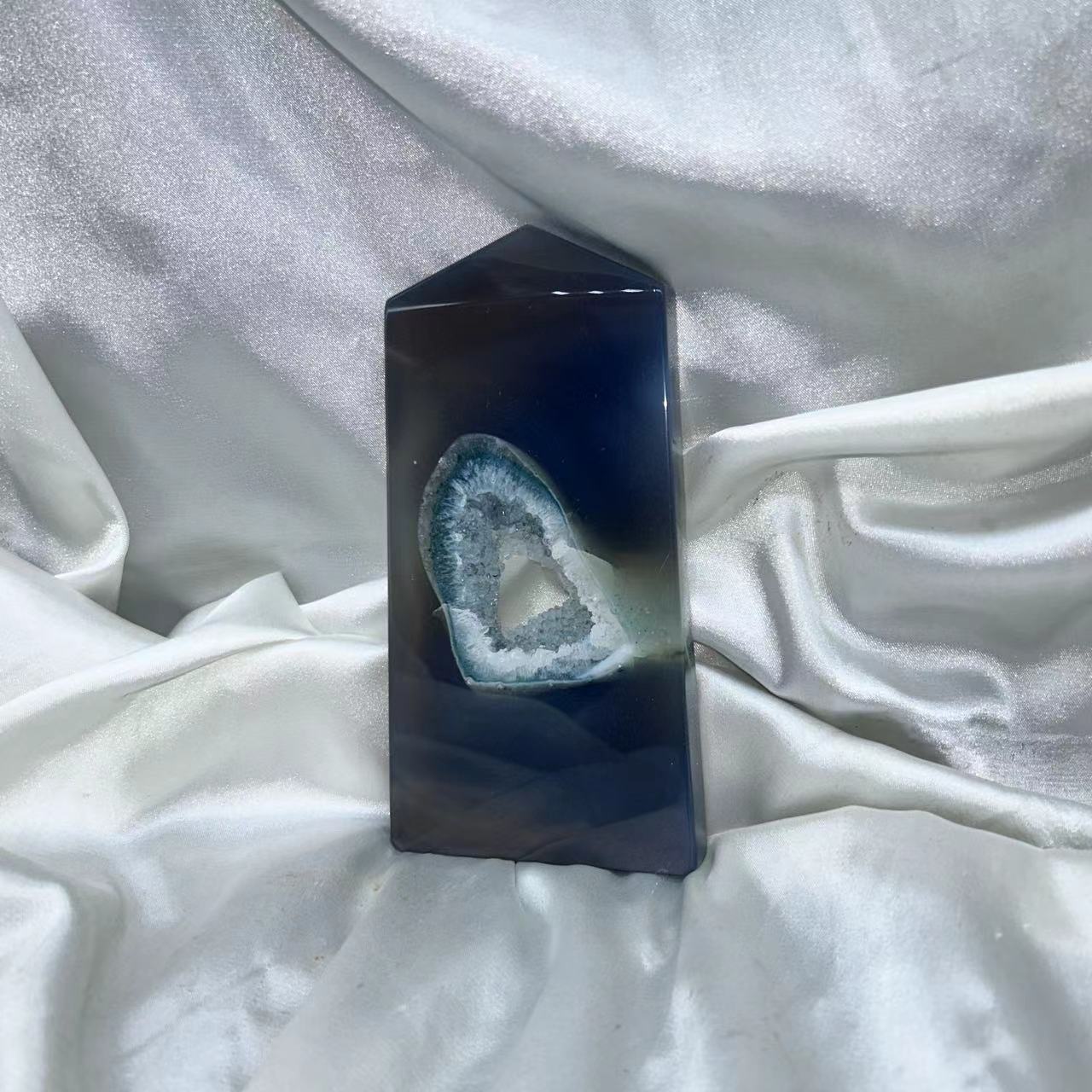 Geode agate