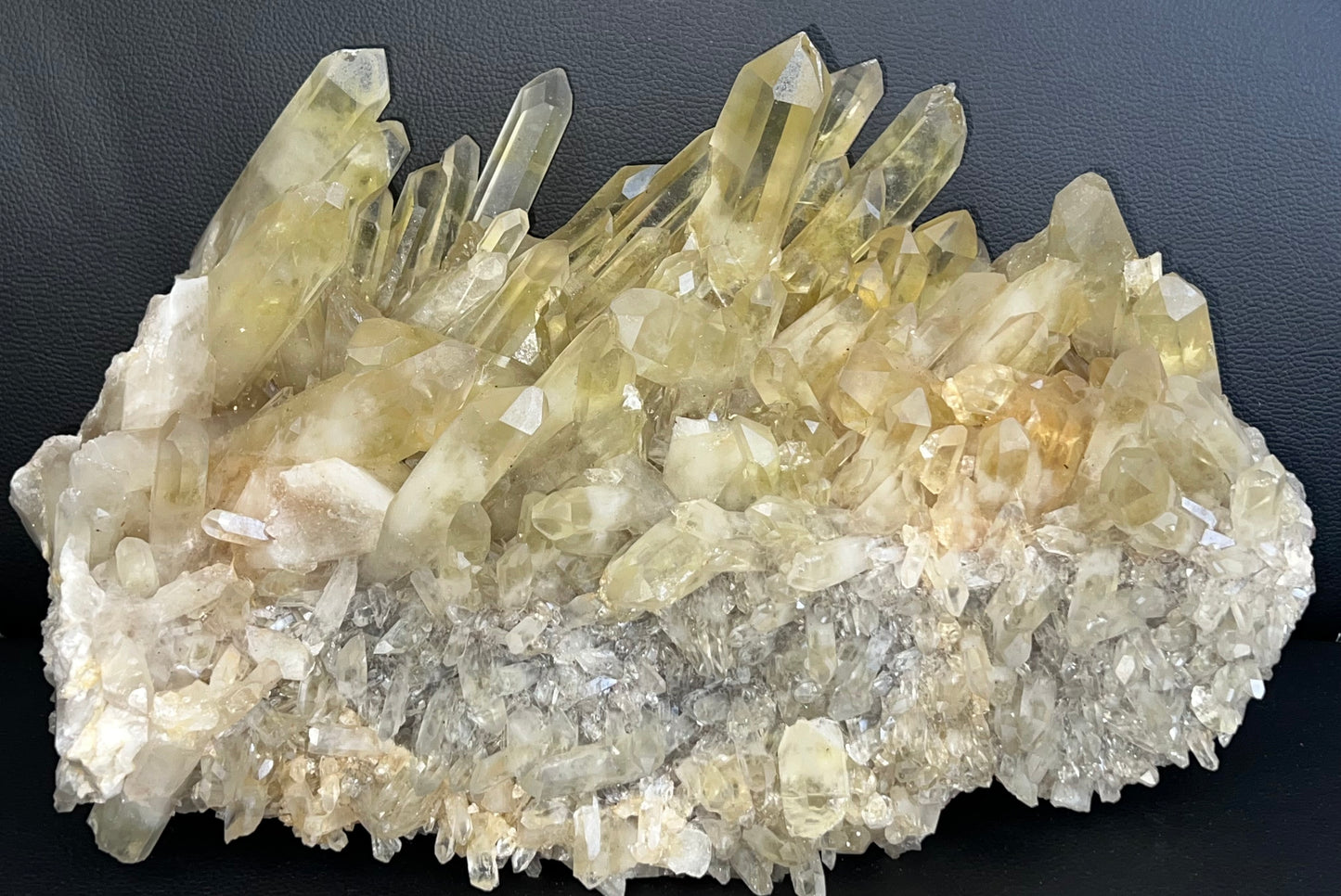 0.CD_Auc_Yellow Clear Quartz Cluster