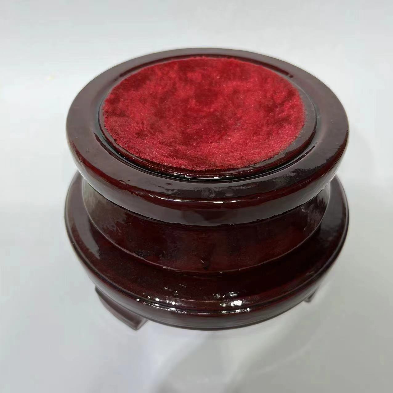 Red sphere stand