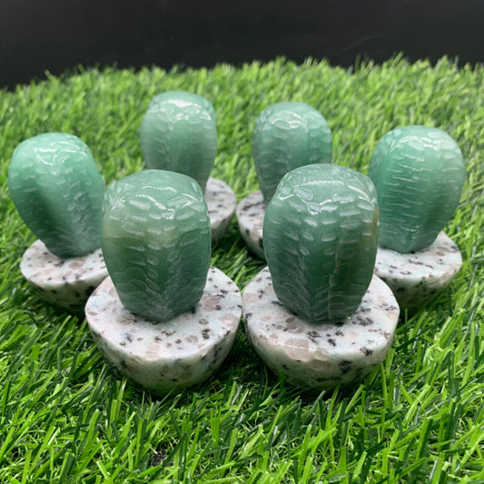 サボテンの彫刻作品