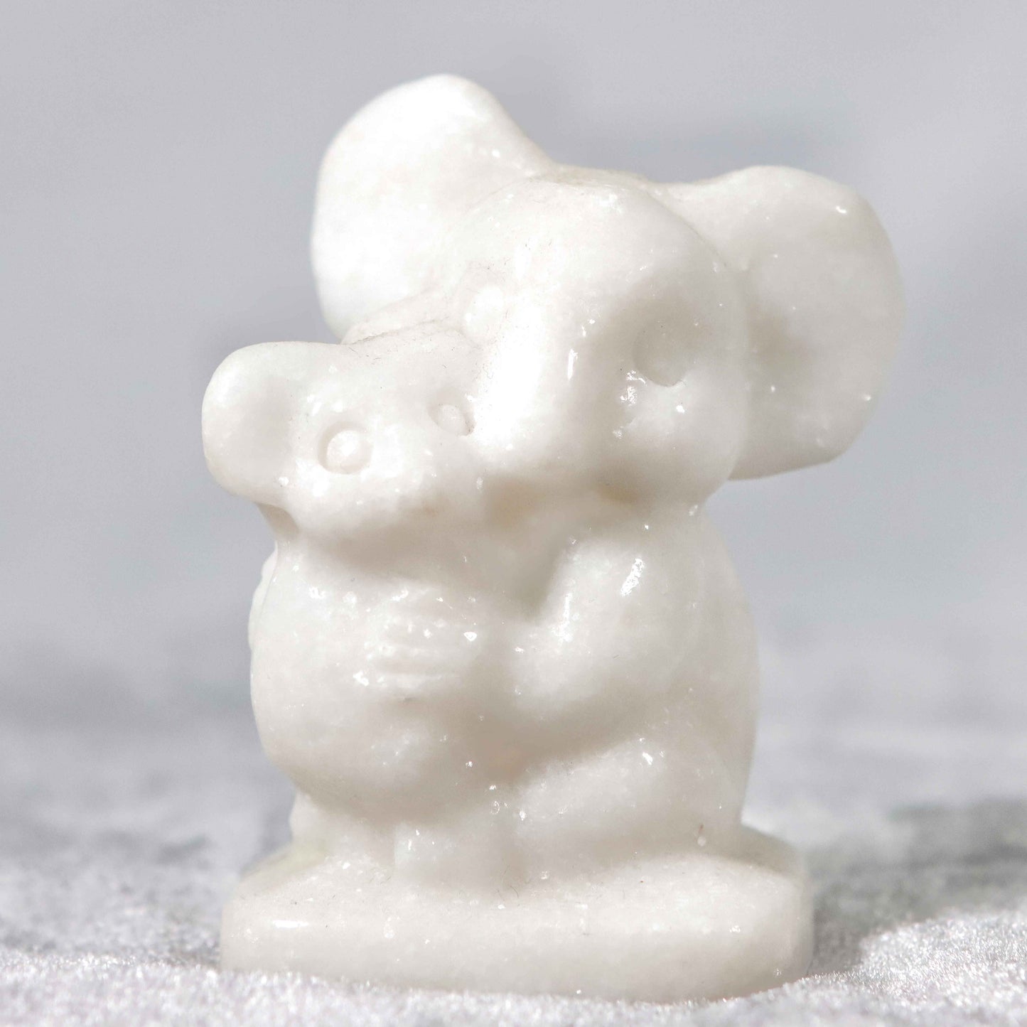白翡翠彫刻