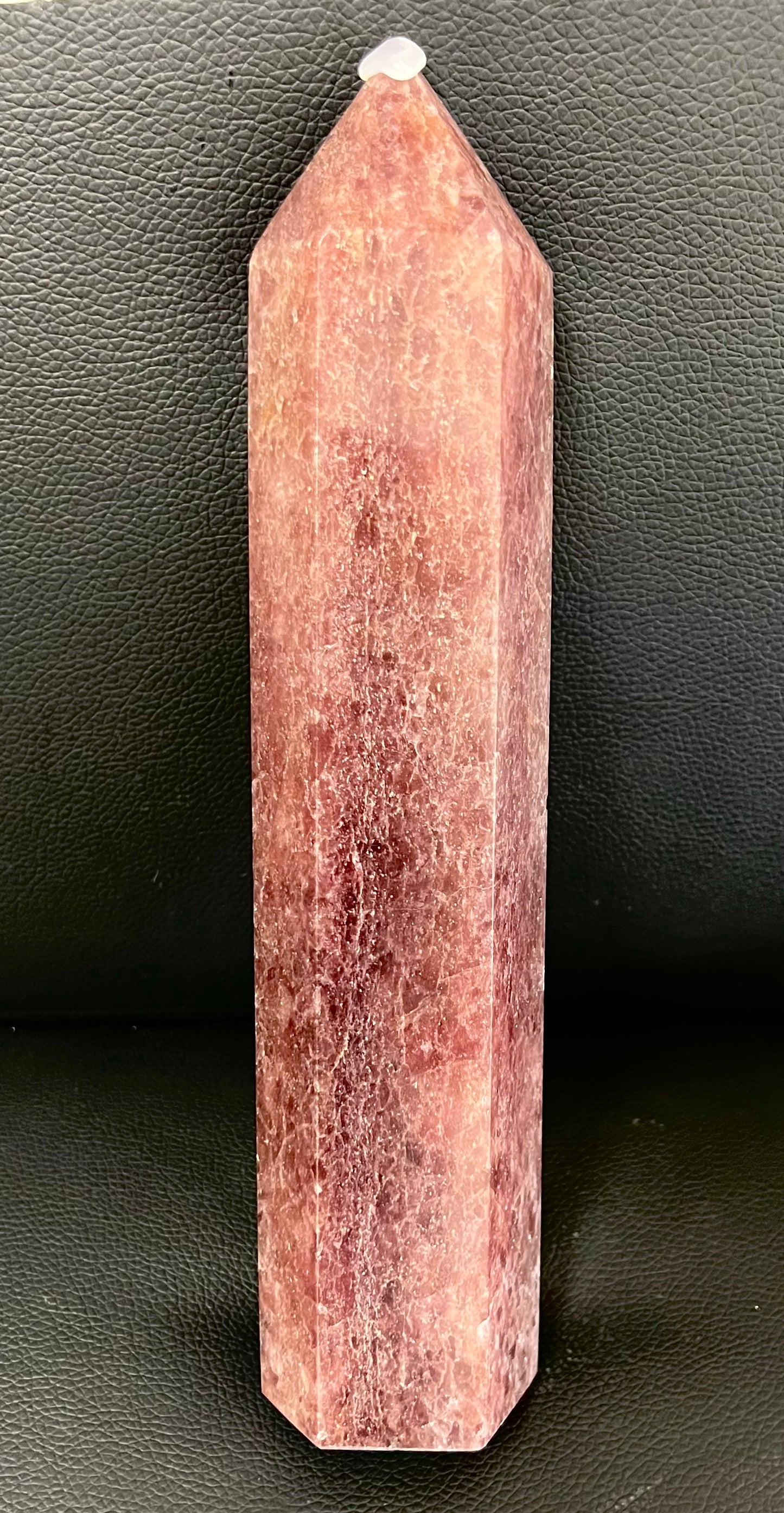 0.CD_Auc_Strawberry Quartz Tower Set
