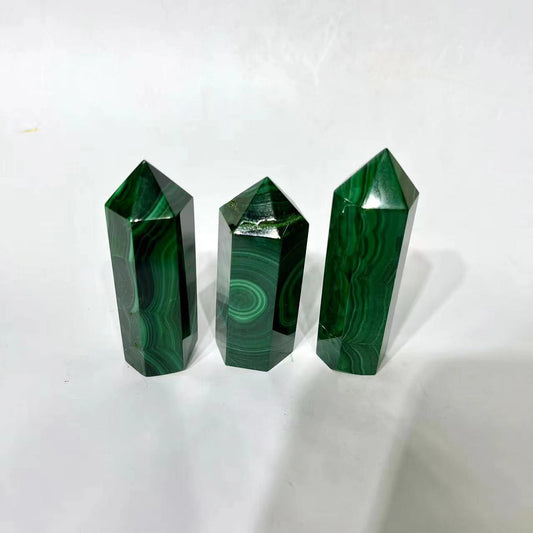 3つのマラカイト塔